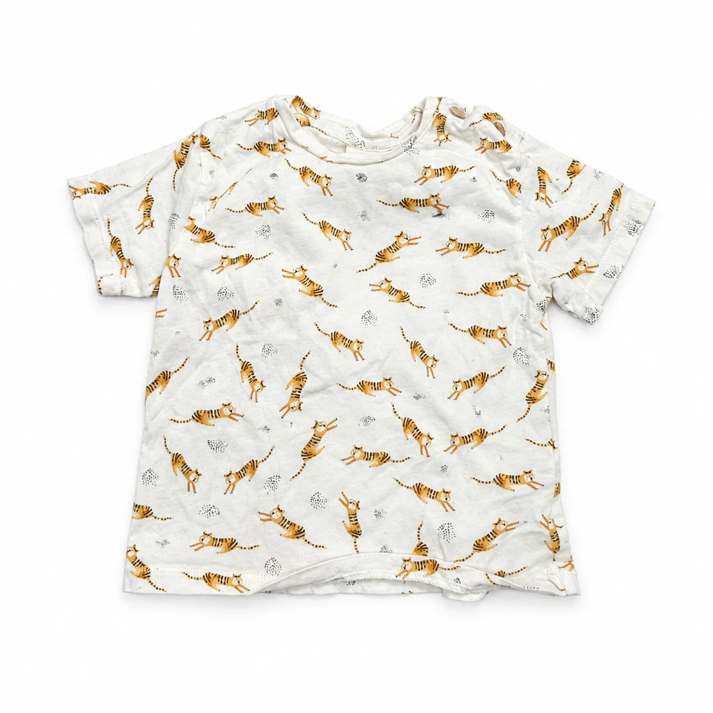T-shirt med tigertryck från Zara Babyboy - Storlek 74 - Benvit