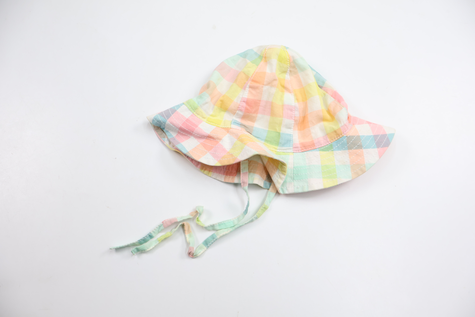 Solhatt från H&M - Storlek 68 - Multi