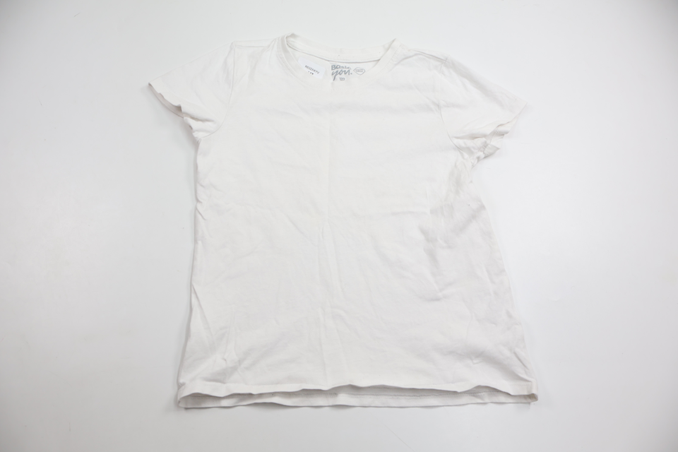 T-shirt från Basic U - Storlek 122/128 - Vit