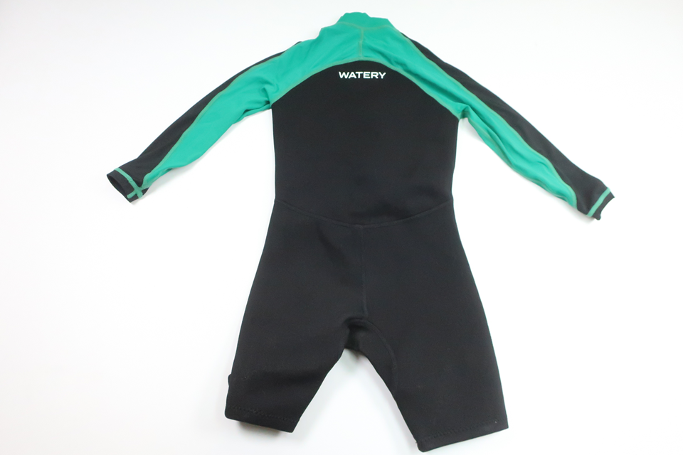 Neoprenanzug von Watery – Größe 128 – Schwarz