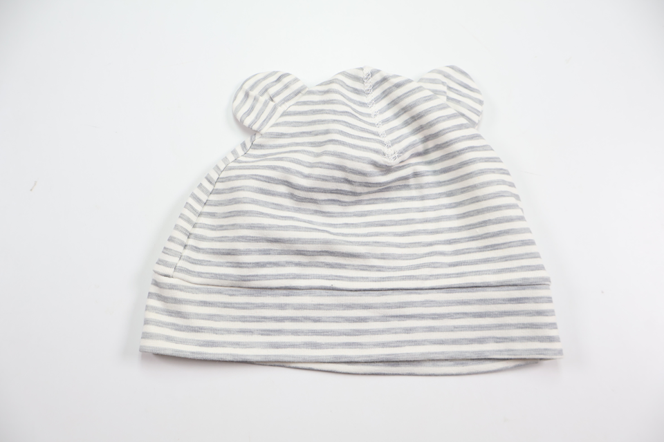 Striped hat from H&M - Size 62 - Grey