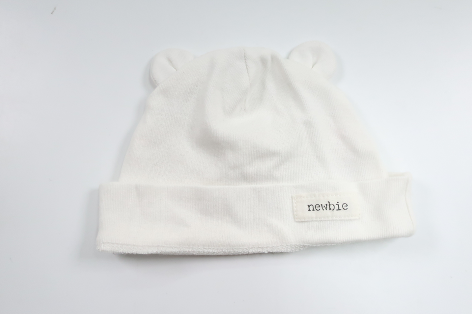 Mütze mit Ohren von Newbie – Größe 36/68 – Weiß