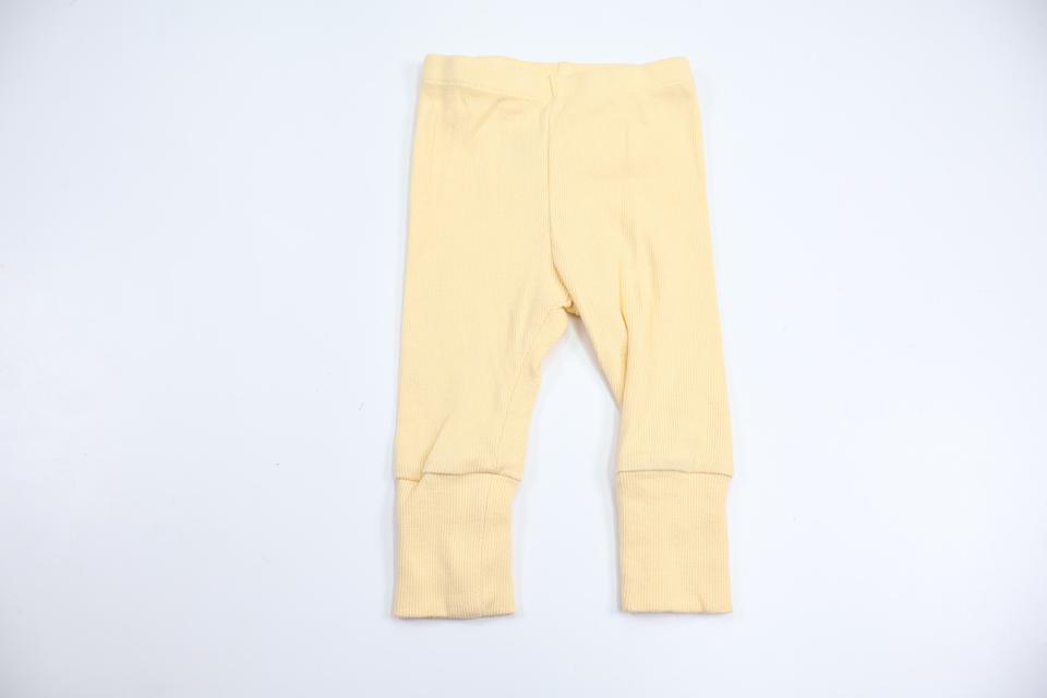 Ribbade byxor från BEBE - Storlek 60 - Gul