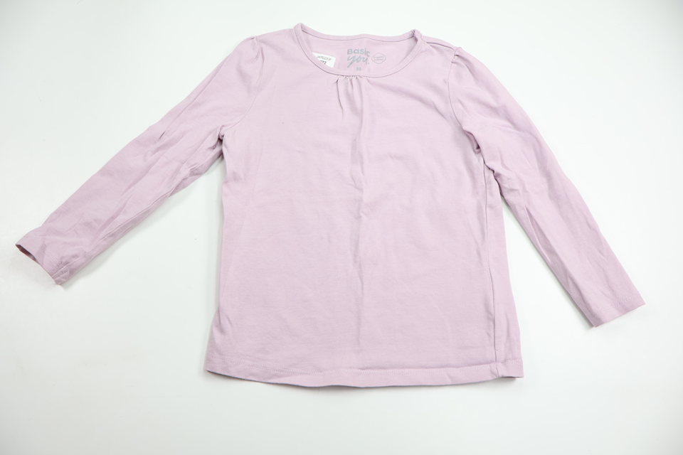 Tröja från Basic U - Storlek 98/104 - Lila