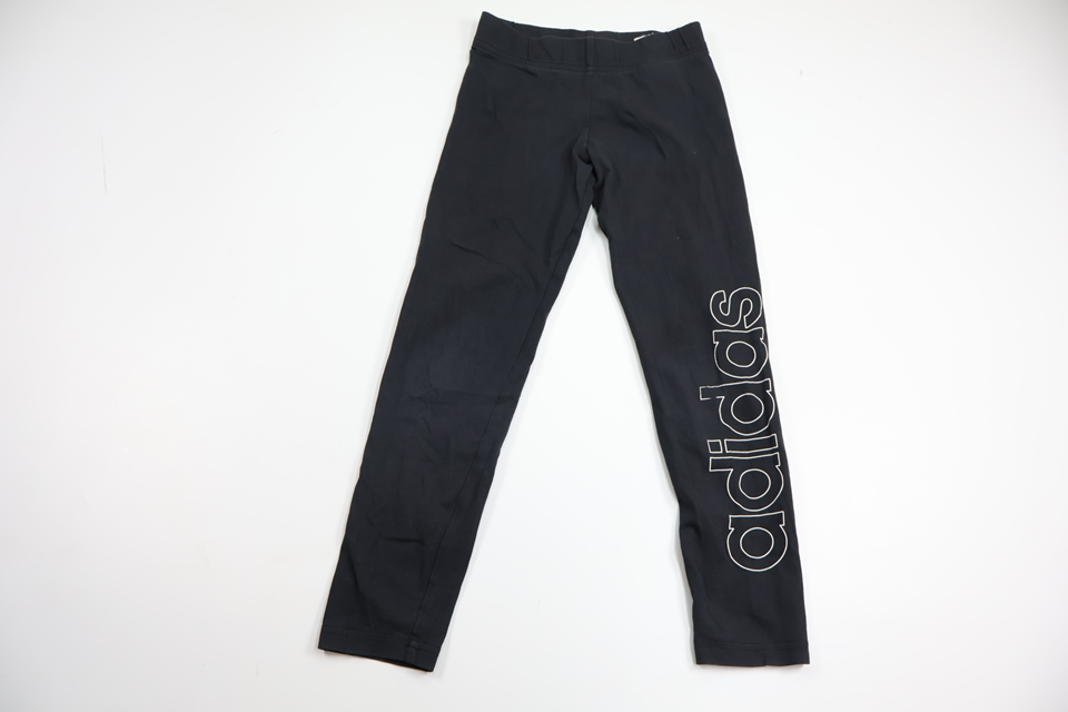 Leggings från Adidas - Storlek 134 - Svart