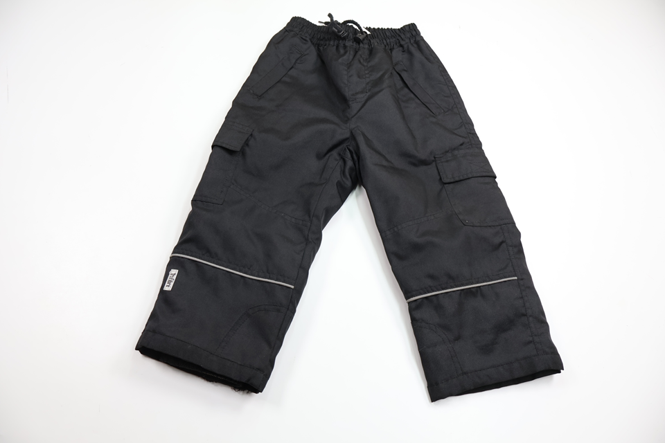 Täckbyxor från Snowtex - Storlek 86/92 - Svart
