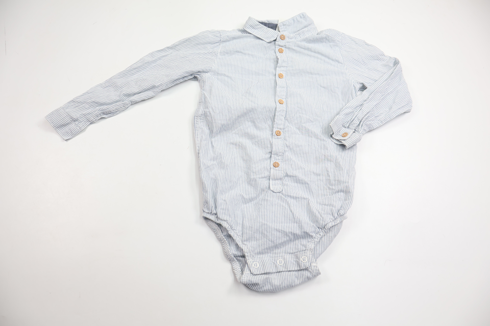 Randig skjortbody från H&M - Storlek 104 - Blå