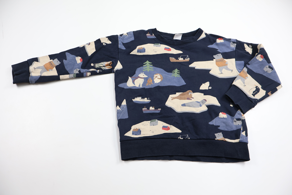 Sweatshirt från Lindex - Storlek 122 - Marinblå