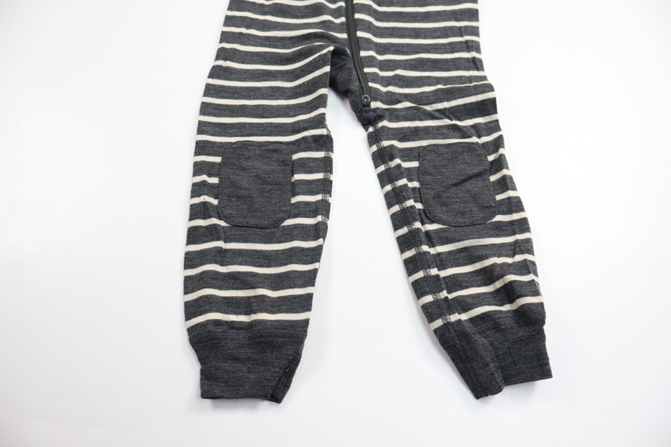 Jumpsuit/Underställ i 100% merinoull från Polarn o. Pyret - Storlek 92 - Grå