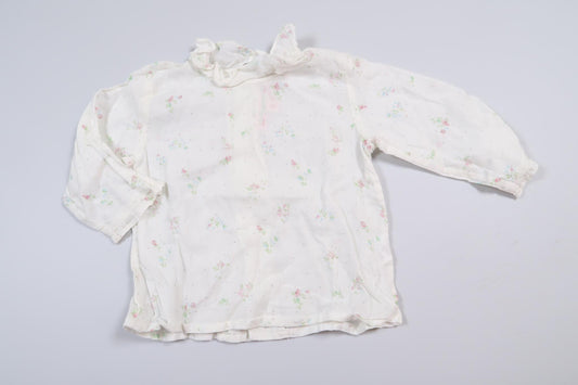 White blouse with flowers from Bonpoint in size 68