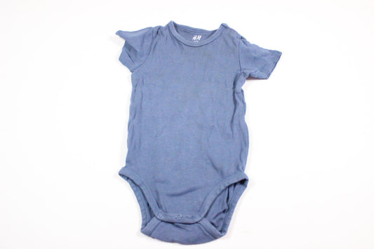 Blue short-sleeved bodysuit from H&M in size 74