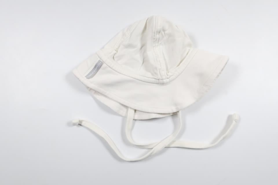 Soft sun hat from Polarn o. Pyret - Size 40 - White