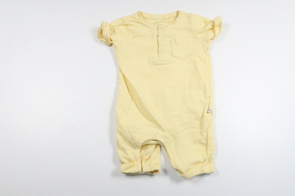 Jumpsuit von BEBE – Größe 60 – Gelb