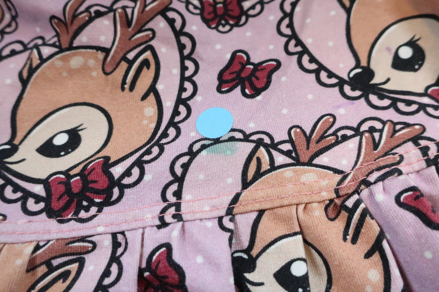 Kleid mit Rentiermotiv (Hersteller unbekannt) – Größe 104 – Rosa