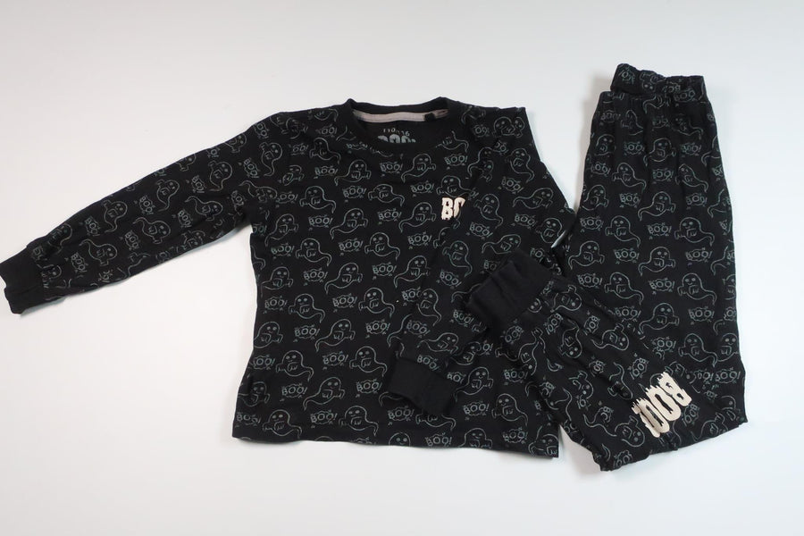 Zweiteiliger Pyjama mit Geistermotiv von Unknown - Größe 110/116 - Schwarz