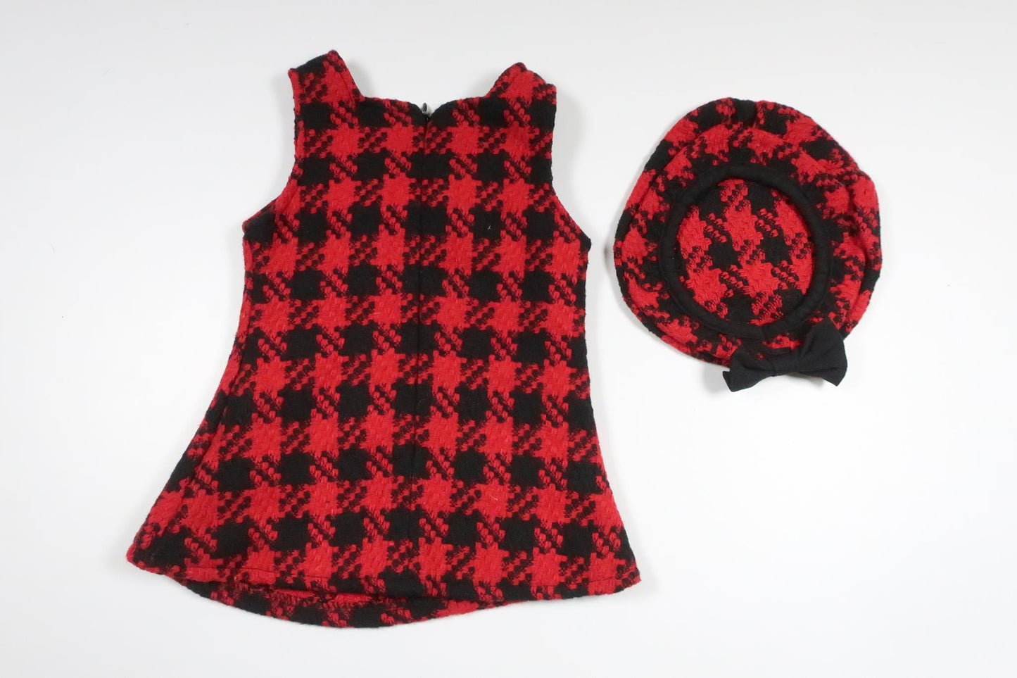 Checkered dress with matching hat from Unknown - Size 74 - Red