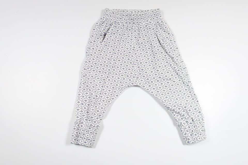 Pants from BEBE - Size 70 - White