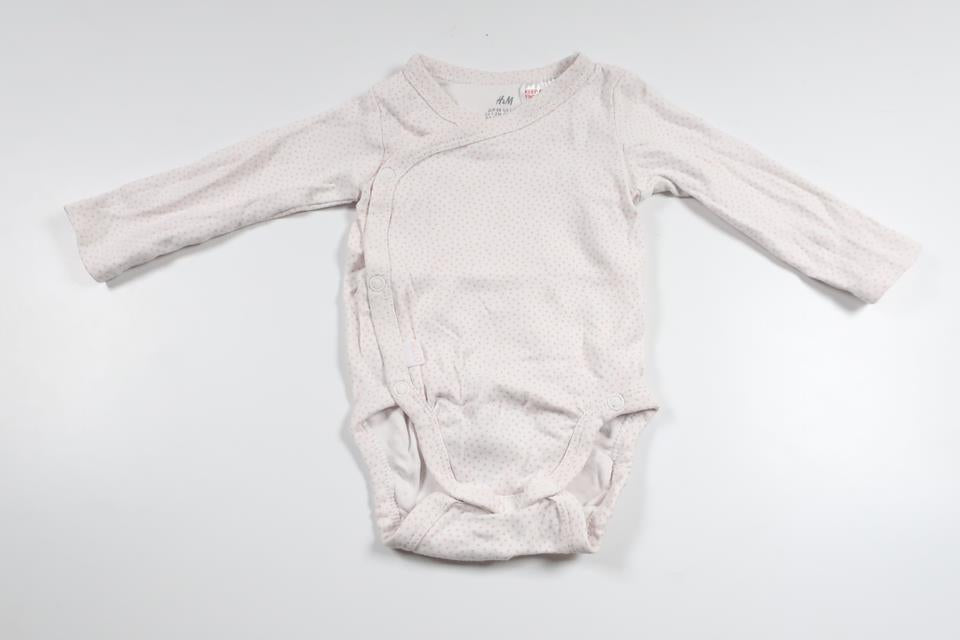 Wickelbody mit Polka-Dots von H&MM - Größe 56 - Weiß