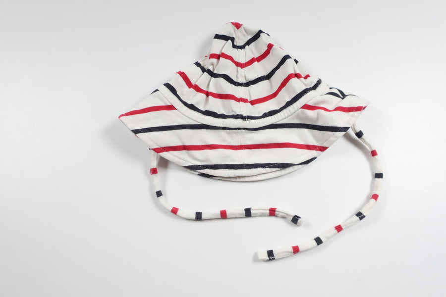 Gestreifter, weicher Sonnenhut von Polarn o. Pyret – Größe 42 – Weiß