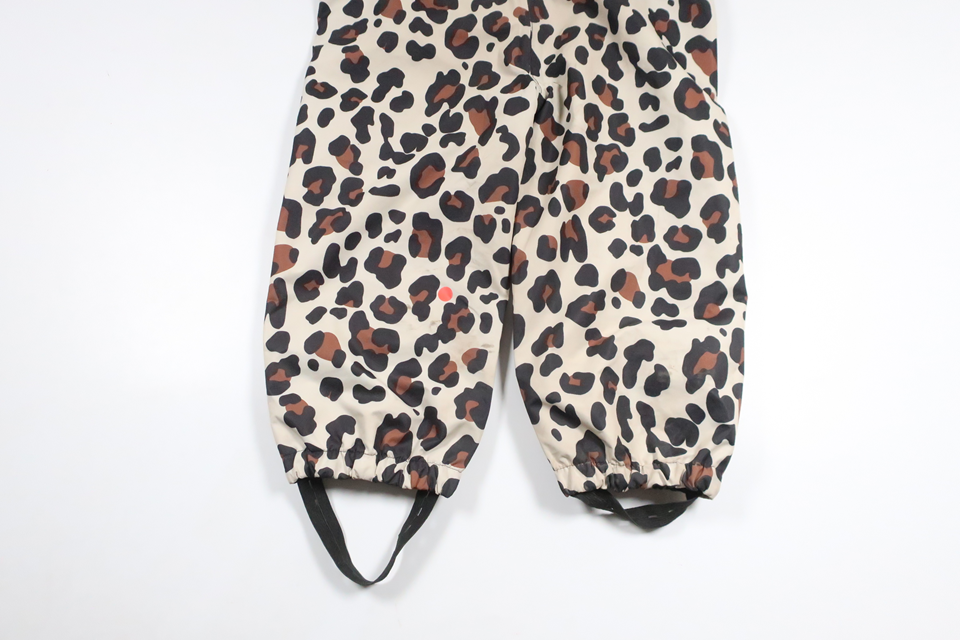 Leopardenmuster-Overall von Nordbjörn – Größe 92 – Beige