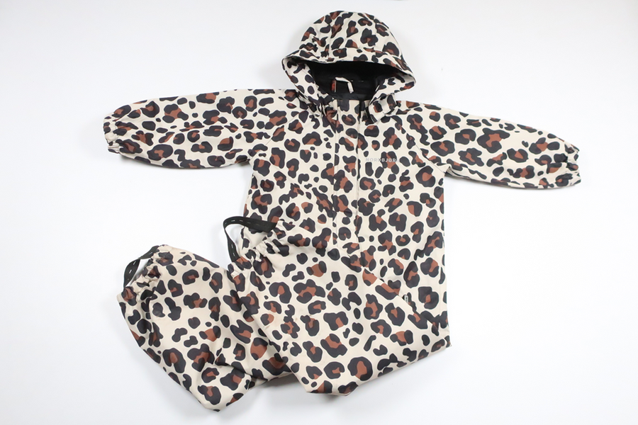 Leopardenmuster-Overall von Nordbjörn – Größe 92 – Beige