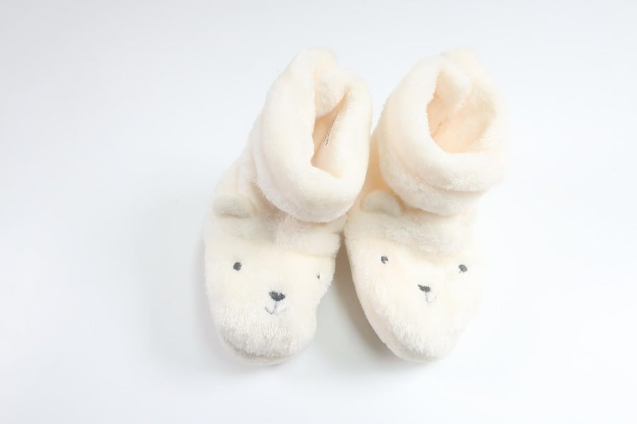 Fleece booties from H&amp;M - Size 16/17 - Off-white