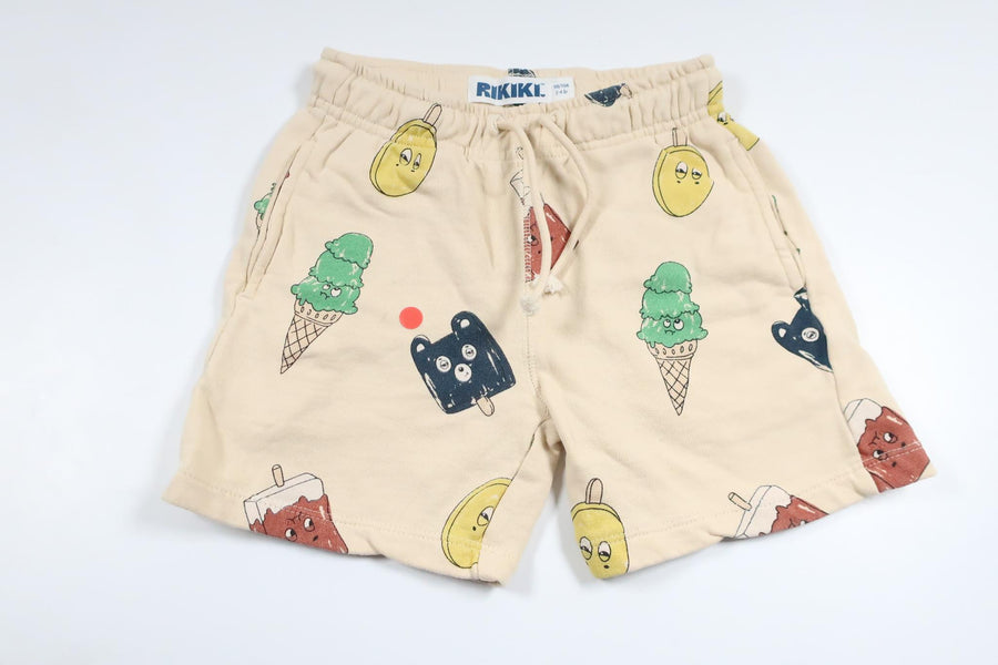 Shorts mit Eiscreme-Motiv von Rikiki – Größe 98/104 – Cremeweiß