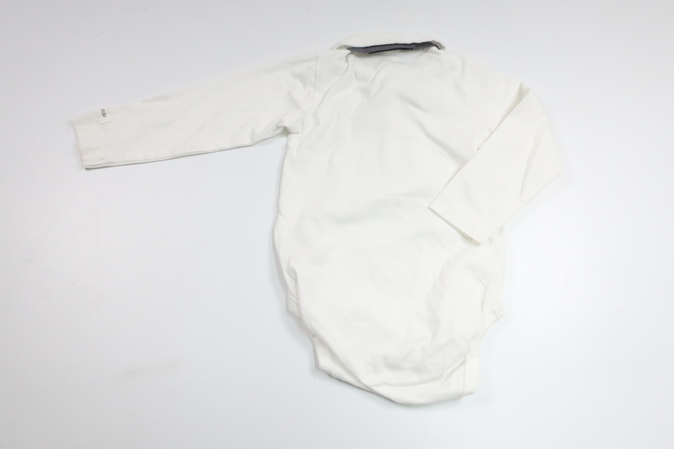 Finbody mit Fliege von Newbie – Größe 86 – Cremeweiß