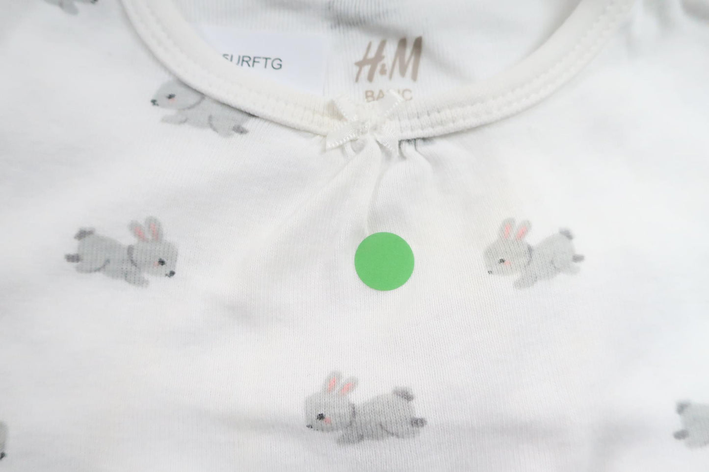 Bodysuit with rabbits from H&amp;M - Size 68 - White