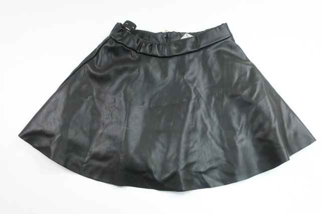 Faux leather skirt from H&amp;M - Size 116 - Black