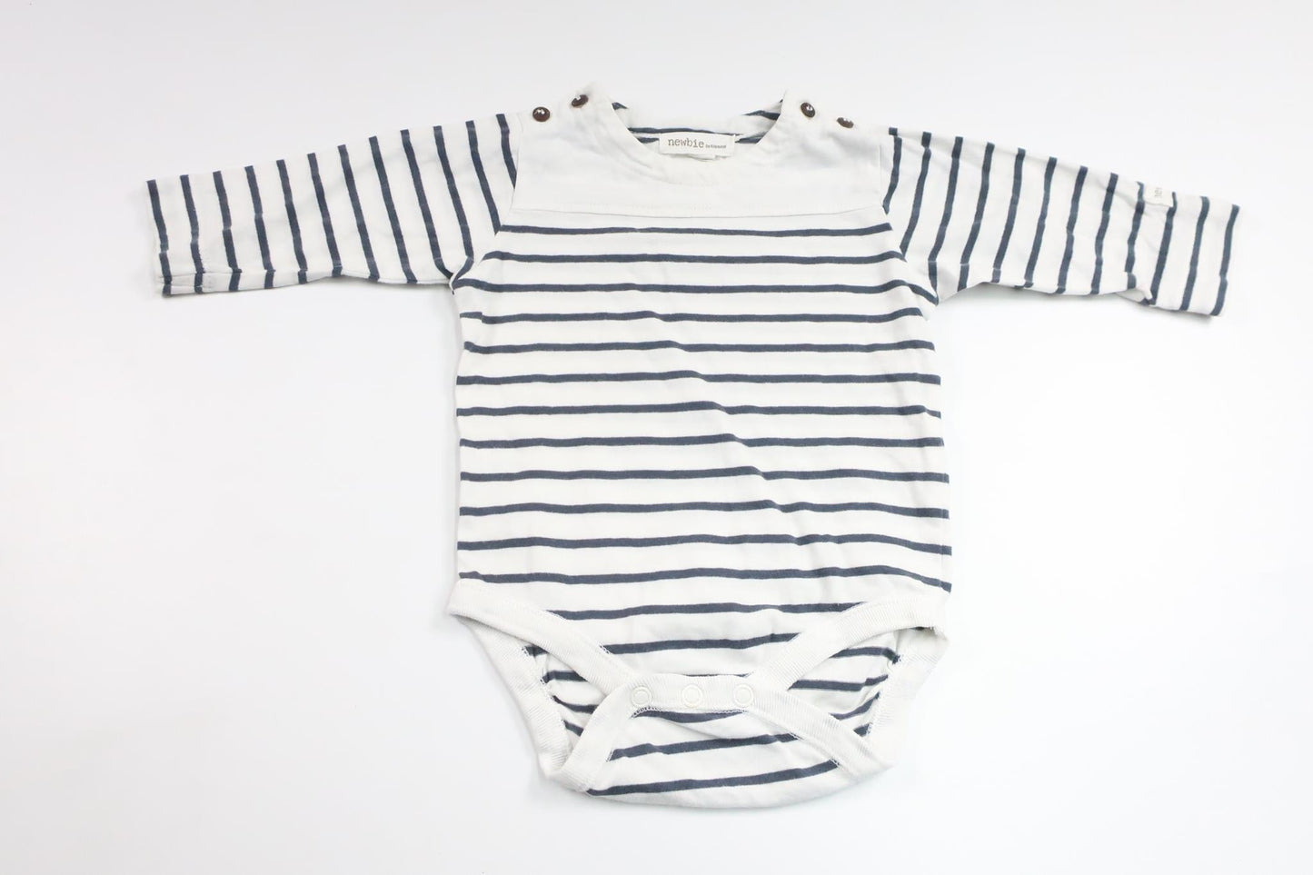 Gestreifter Body von Newbie – Größe 62 – Weiß