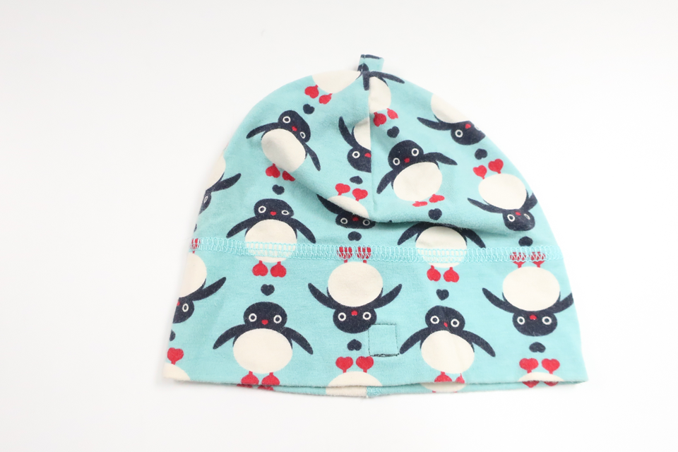 Hat with penguins from Polarn o. Pyret - Size 40 - Blue