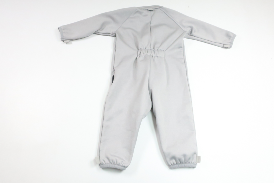 Latzhose aus weichem Stoff von Reima – Größe 74 – Grau