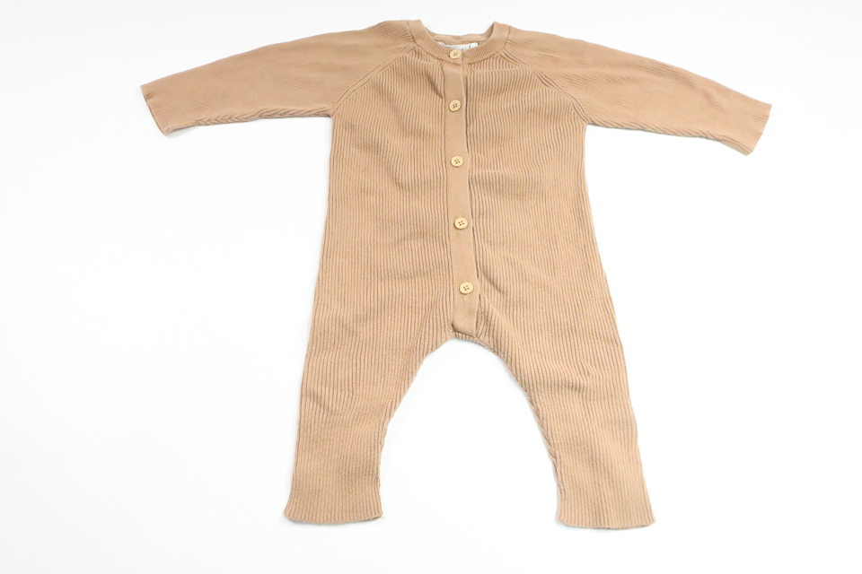 Gerippter Jumpsuit von Minimarket – Größe 68 – Beige