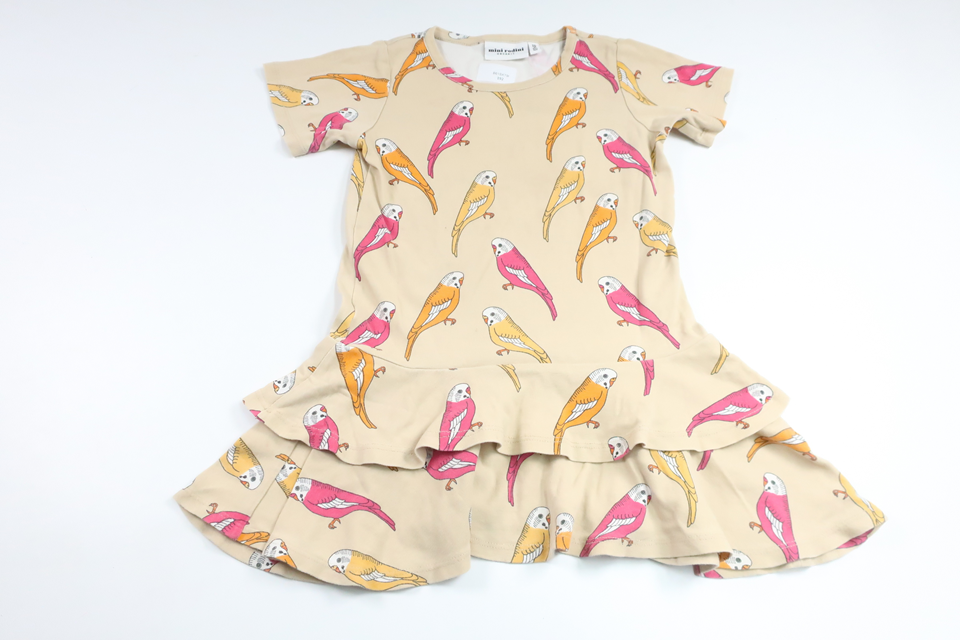 Kleid mit Wellensittichen von Mini Rodini – Größe 116/122 – Beige