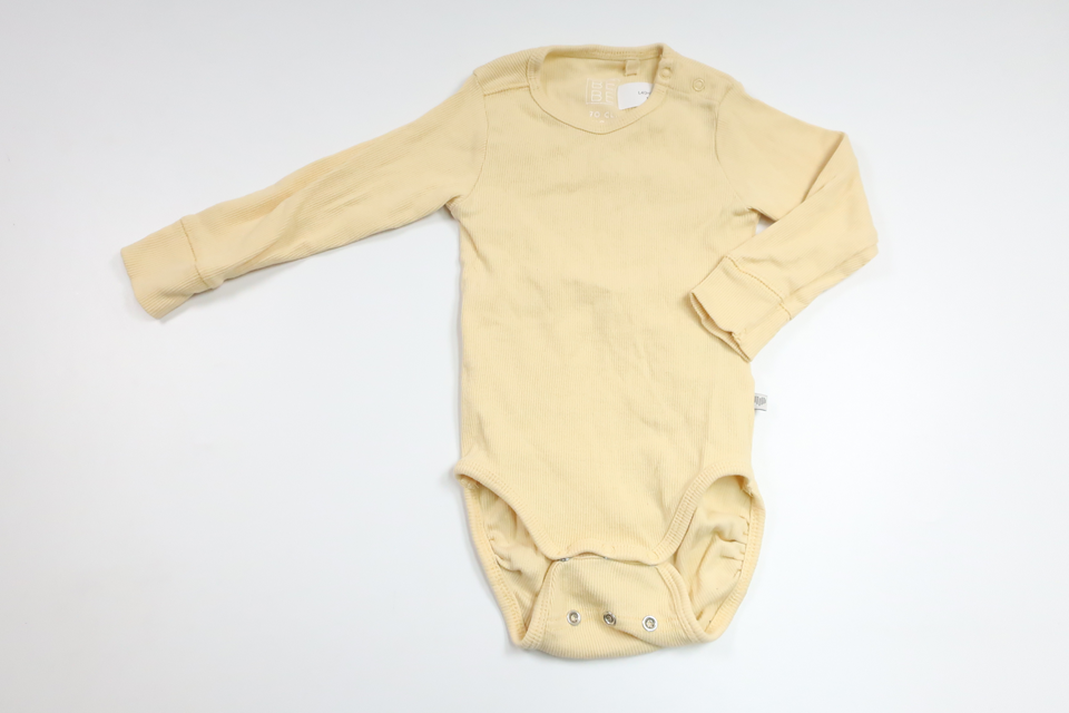 Ribbed bodysuit from BEBE - Size 70 - Yellow