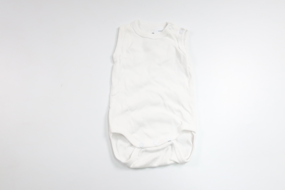Leinenbody von Åhléns – Größe 50/56 – Weiß