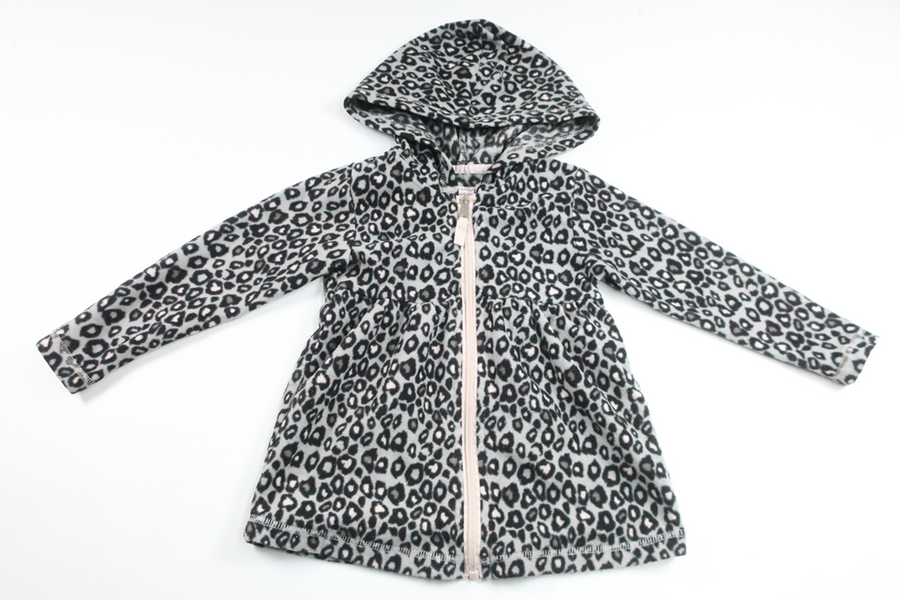 Fleece-Strickjacke mit Leopardenmuster von My Wear Young – Größe 98/104 – Grau