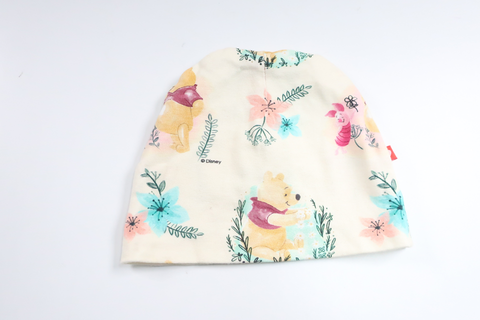 Winnie Puuh-Mütze von Hemsytt – Größe 56/62 – Cremeweiß