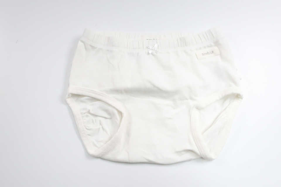Windelrosa mit Rüschen von Newbie – Größe 74/80 – Weiß