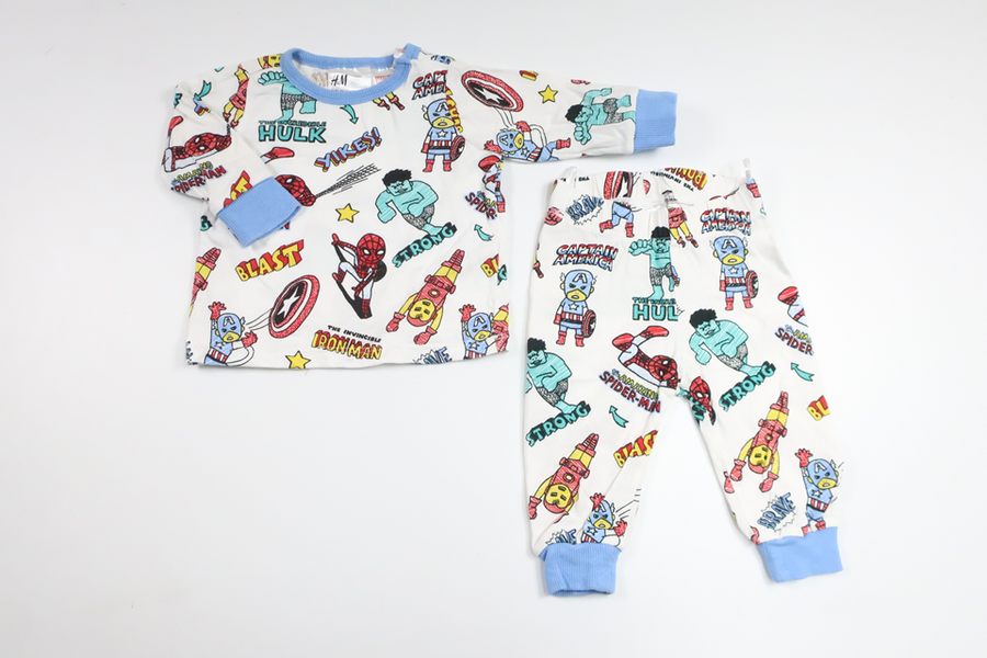 Two-piece pajamas with Marvel from H&M - Size 56 - White