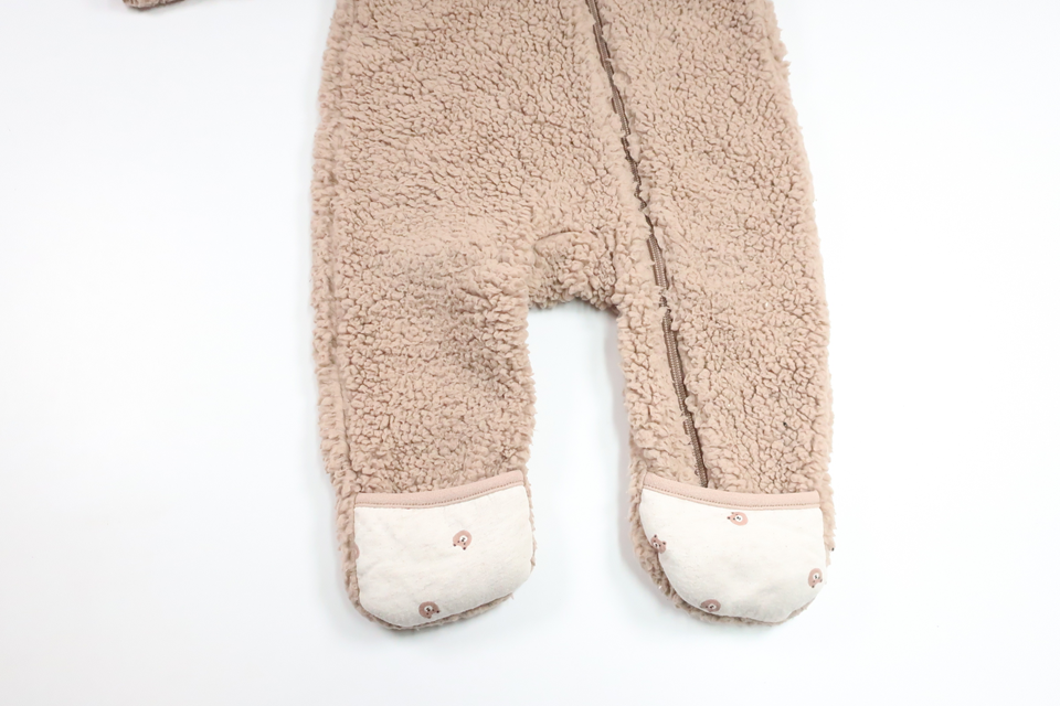 Teddy-Jumpsuit von Rikiki – Größe 74 – Beige