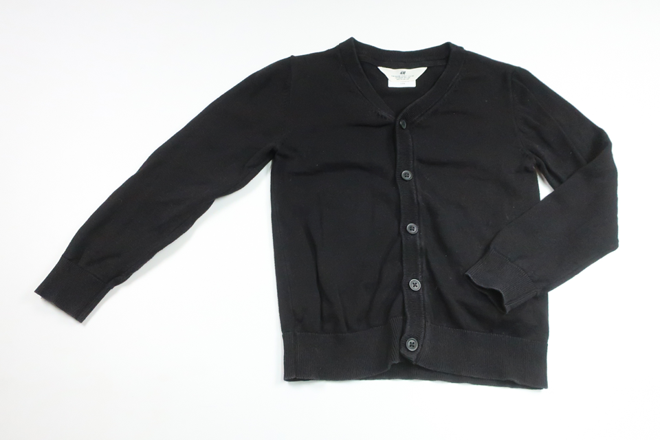 Strickjacke von H&MM - Größe 122/128 - Schwarz