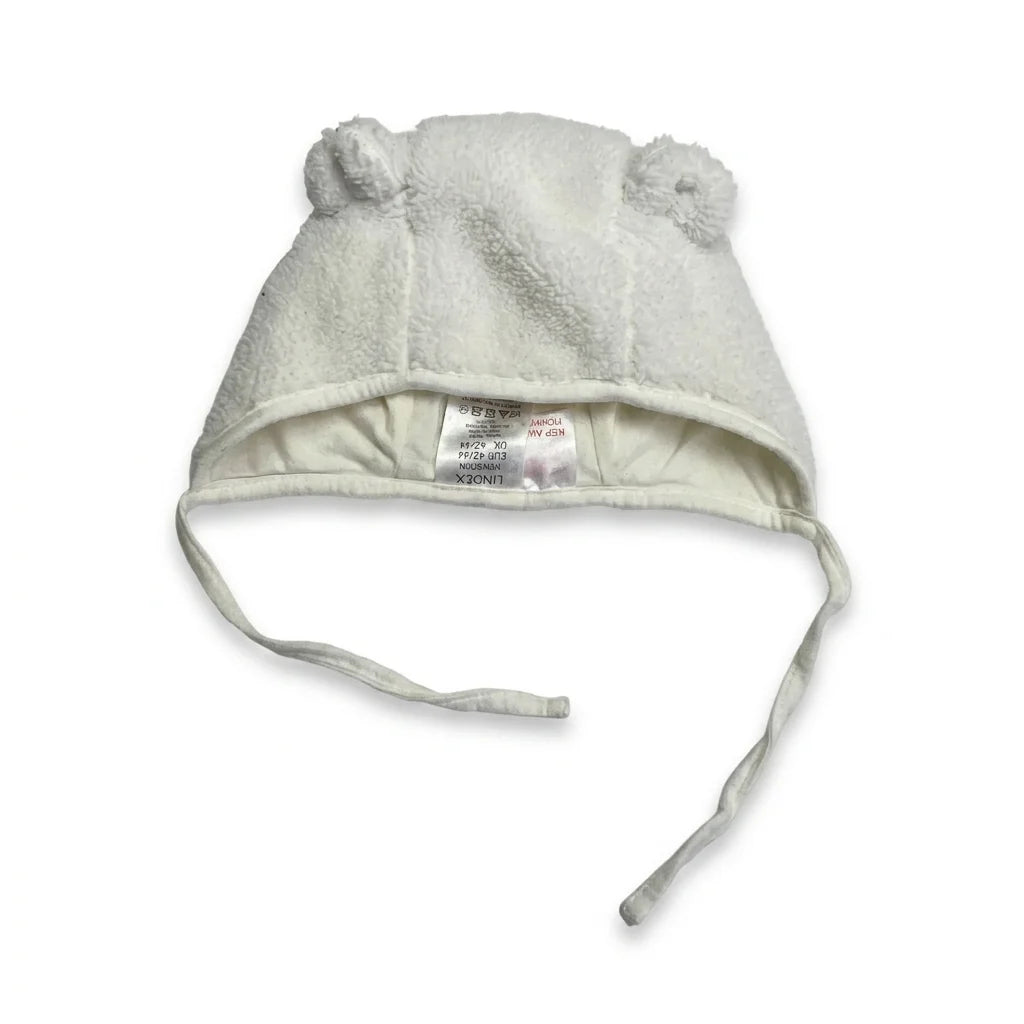 Fleece hat from Lindex in size 42/44 - White