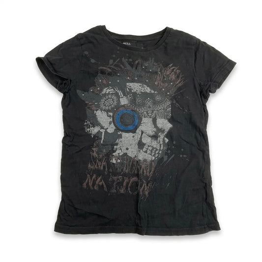 Mönstrad t-shirt från Skill - Storlek 134/140 - Svart