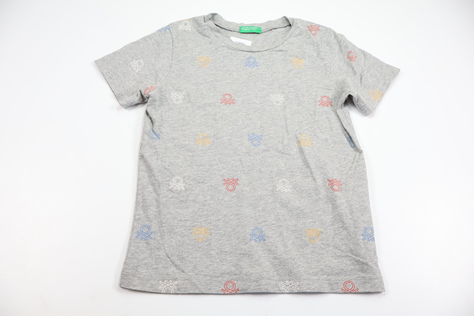T-shirt from United Colors of Benetton - Size 122 - Grey