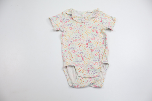 Blommig body med volang från H&M - Storlek 74 - Multi