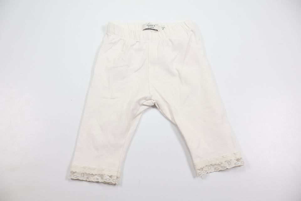 Korta byxor från Name It - Storlek 80 - Vit