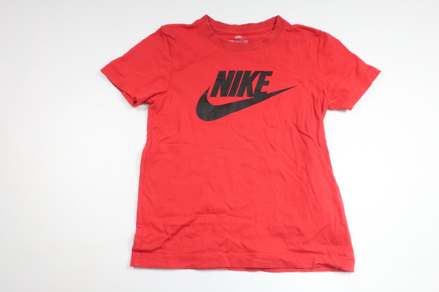 T-Shirt von Nike – Größe 116/122 – Rot