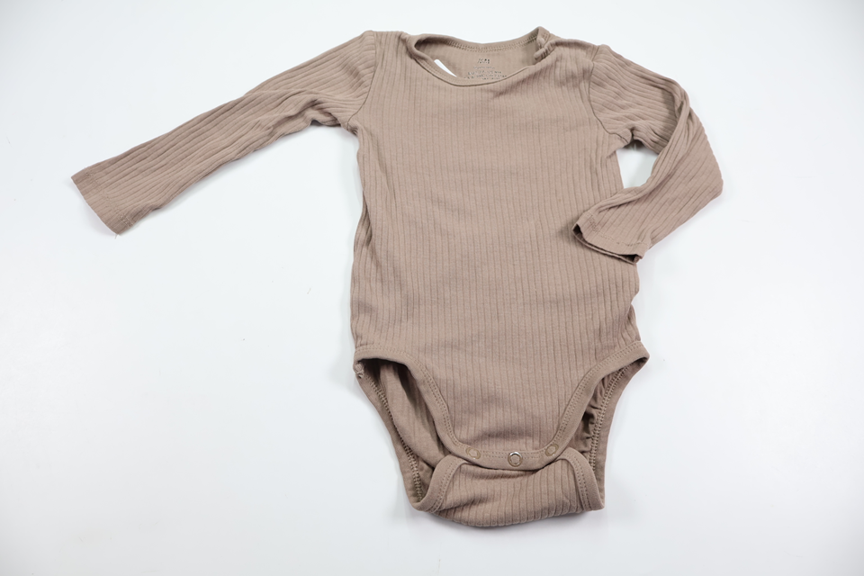 Ribbed bodysuit from H&M - Size 74 - Beige